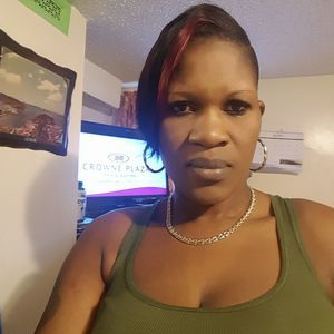 Meet your Posher, Debby